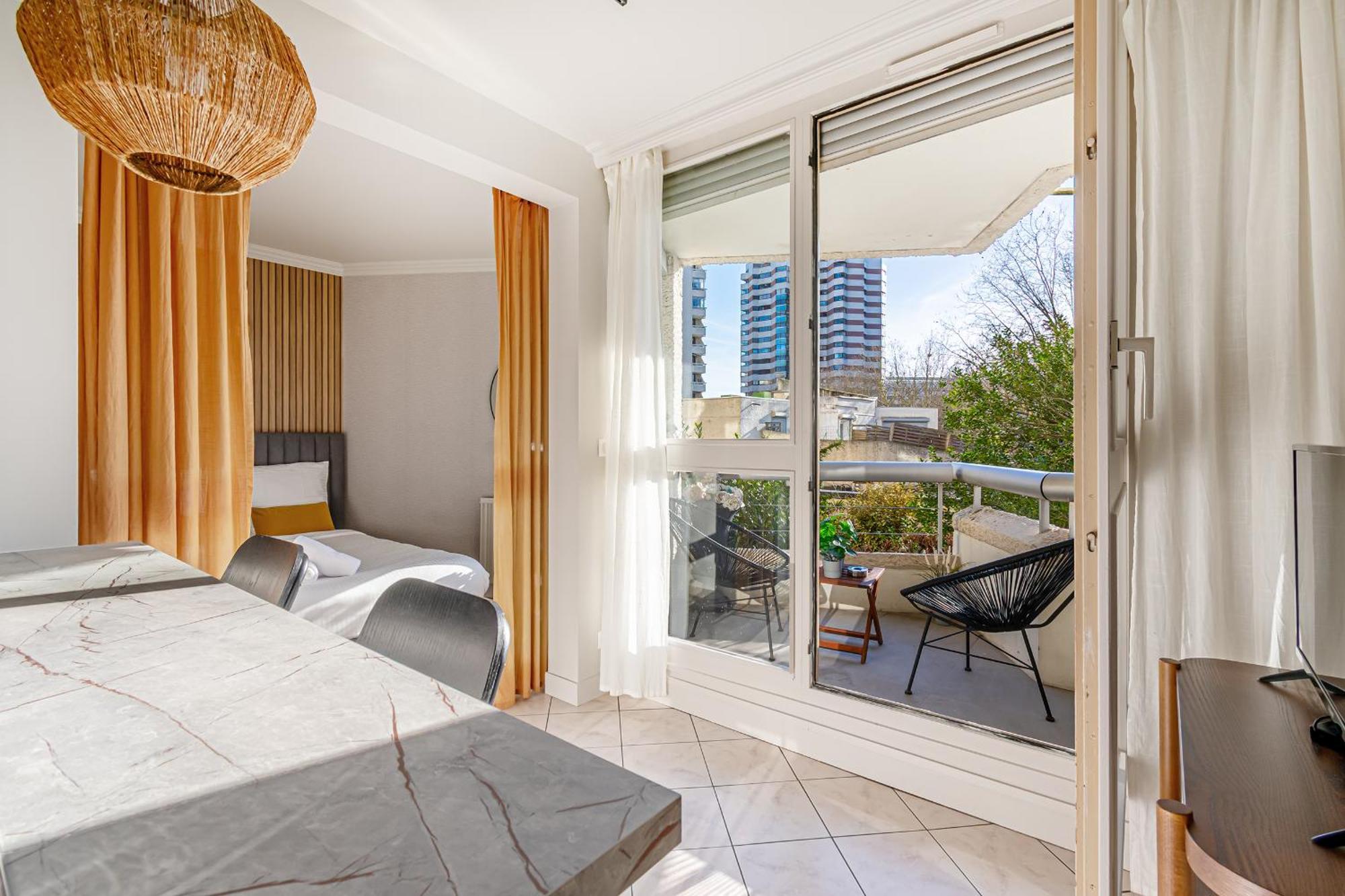 The Lake Aurora Suite - Duke Housing Кретей Экстерьер фото